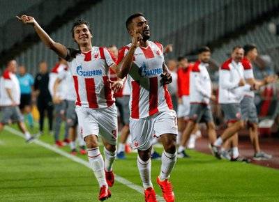 包含赛地聚焦：欧冠今晨热度飙升；摩纳哥遗憾出局；更衣室稳定；赛程密集仍需轮换的词条