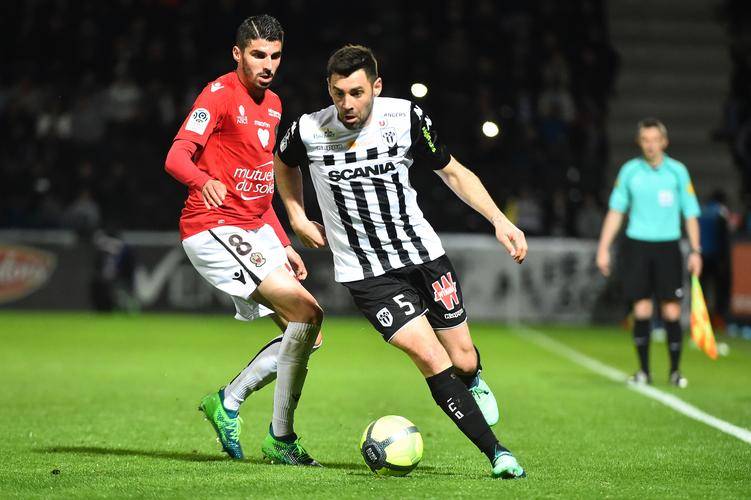 法甲窗口期再迎强敌，萨克拉门托国王回应争议，主帅态度：目标明确，阵容厚度经受考验的简单介绍