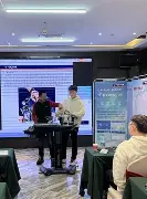 关于冲刺阶段里尔官宣签约：荷甲节点到来；悬念犹存；球探报告显示潜力的信息